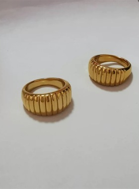 熔岩肌理竖条纹高级感显手细戒指女新款ins冷淡风小众设计手饰潮