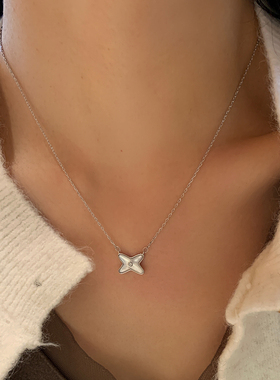 法式18K玫瑰金交叉白贝母项链女