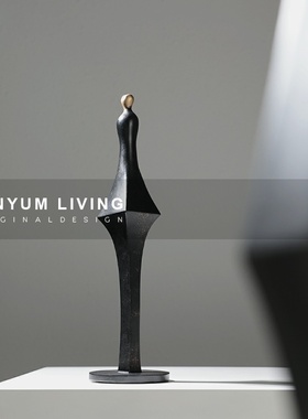 本与简约轻奢抽象星殒人物雕塑摆B件样板售楼处电视柜玄关软装饰