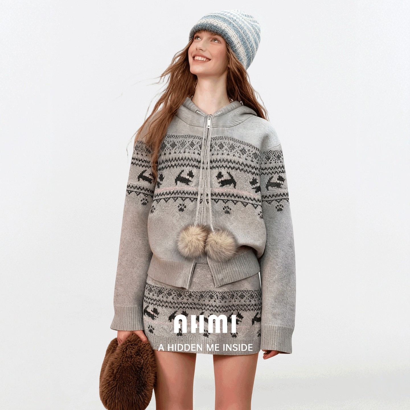 AHMI"麋鹿踏雪"费尔岛连帽毛衣开衫两件套女2025秋冬慵懒针织套装,淘宝优惠券,粉丝福利购,淘宝优惠卷