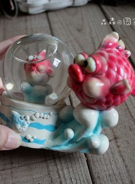 树脂小鱼水晶球摆件复古卡通鱼摆件儿童房装饰品泡泡玛特可爱礼物