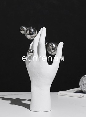 简约现代轻奢创意样板房间软装饰品家居电视柜艺术双手工艺品摆件