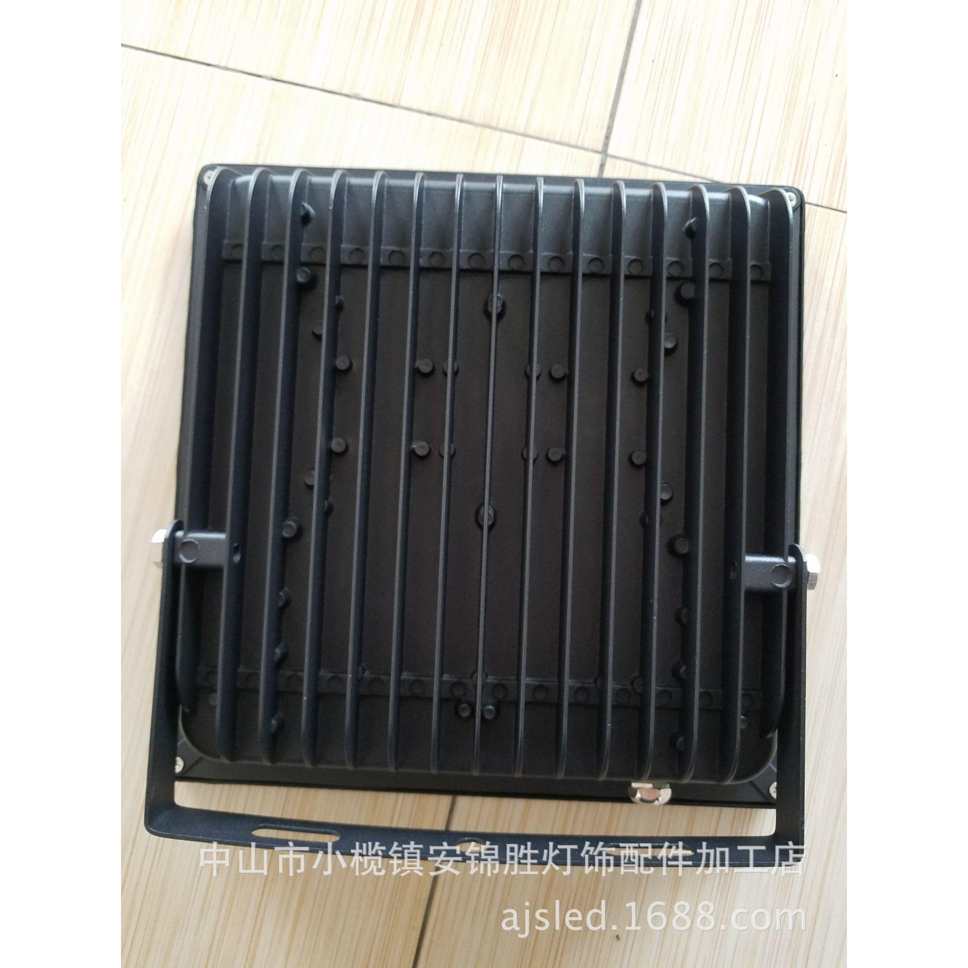 新款方形100Wled投光灯方形100W投光灯外壳贴片款，大量现货！ - 图3