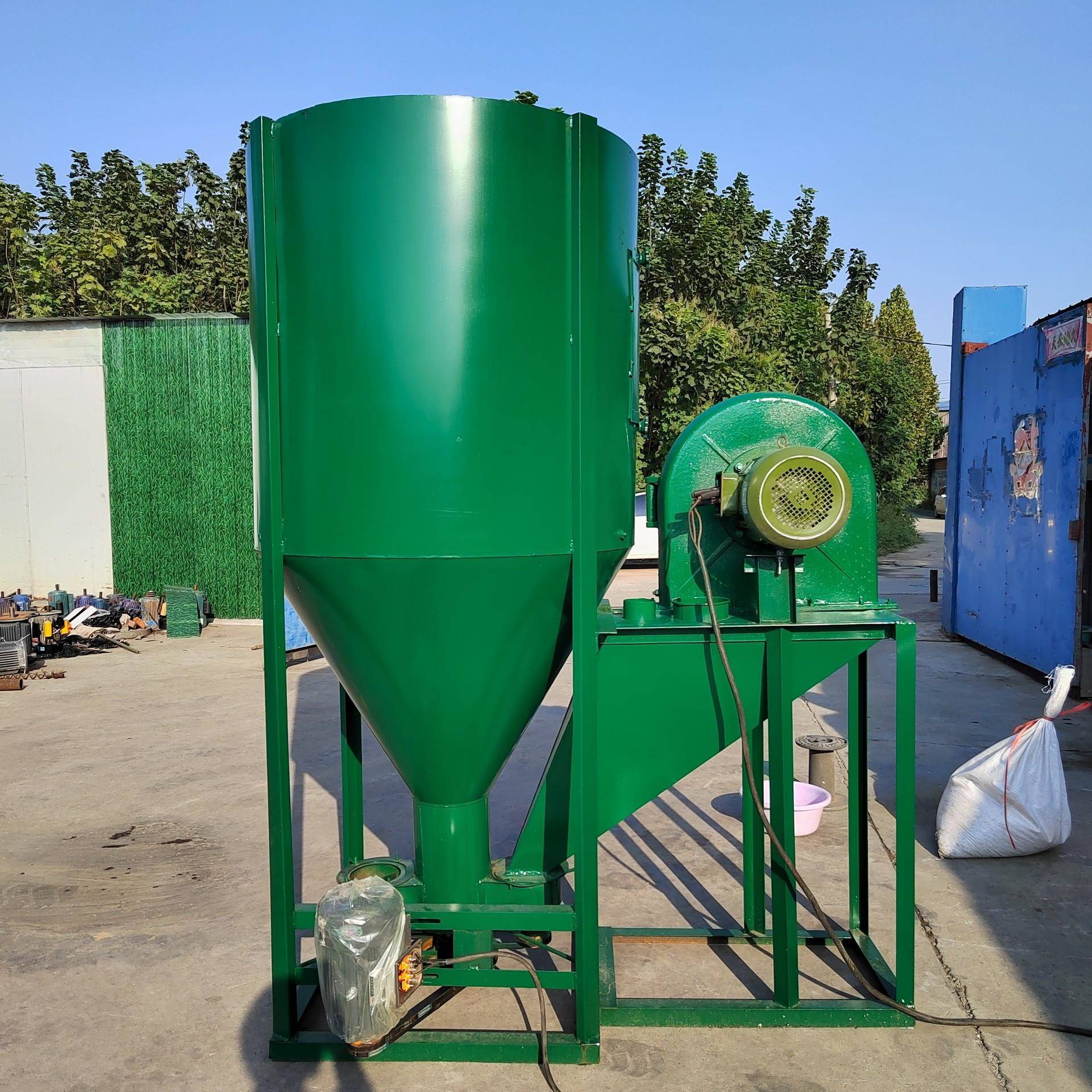 猪饲料搅拌粉碎一体机自吸式玉米粉碎搅拌机1吨容量牛羊饲料机 - 图0