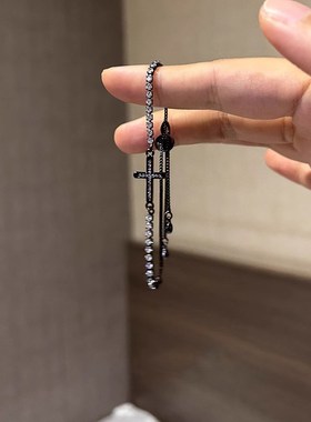 甜酷风爆闪满钻十字架黑色手链女生款轻奢小众精致高级感闺蜜手饰