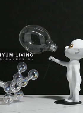 简约现代轻e奢白色创意艺术软装饰品小人物雕塑吹泡泡样板房间摆