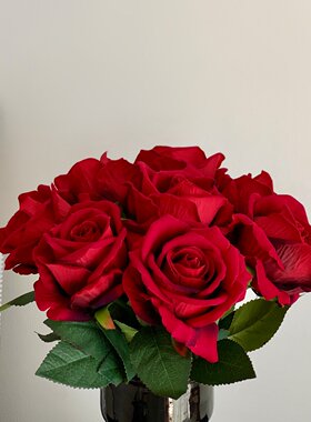 仿真绒布玫瑰花束假花黑色玻璃