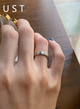 时尚食指小众戒指女简约ins冷淡风情侣对戒男钛钢V刻字指环不掉色