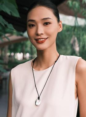 极简银色黑绳长款水滴项链女款2025新款高级感轻奢小众吊坠毛衣链