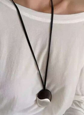 青岛出口黑檀木金银拉丝吊坠丹麦个性小众设计项链复古高级项链