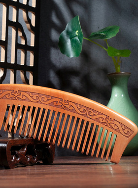 新款 桃木梳子无把宽齿桃木梳实木雕刻桃木雕花摆件中式家用女士