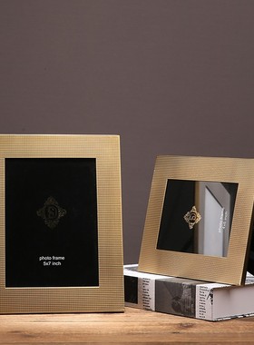 现代简约相框摆台6寸7寸高档黄铜金属照片框样板房办公室卧室装饰