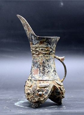 仿古青铜器古玩收藏三足斝商周青铜酒具酒博物馆装饰展览铜艺术品