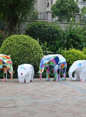 户外玻璃钢几何大象雕塑小区幼儿园公园大型彩绘动物模型摆件定制