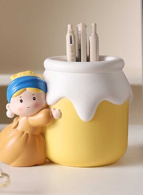 创意可爱戴珍珠耳环的少女笔筒摆件办公室桌面装饰实用生日礼物女