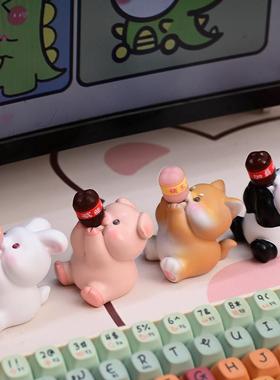 快乐吨吨吨小猪工位摆件解压桌面情绪稳定治愈车载装饰品办公室女