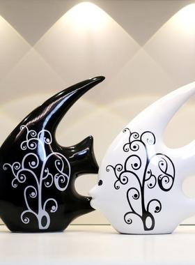 轻奢鱼摆件客厅酒柜高级感家居装饰品陶瓷工艺电视背景墙玄关展示