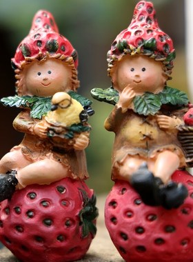 创意可爱水果情侣吊脚娃娃客厅卡通电视柜置物架玩偶家居装饰摆件