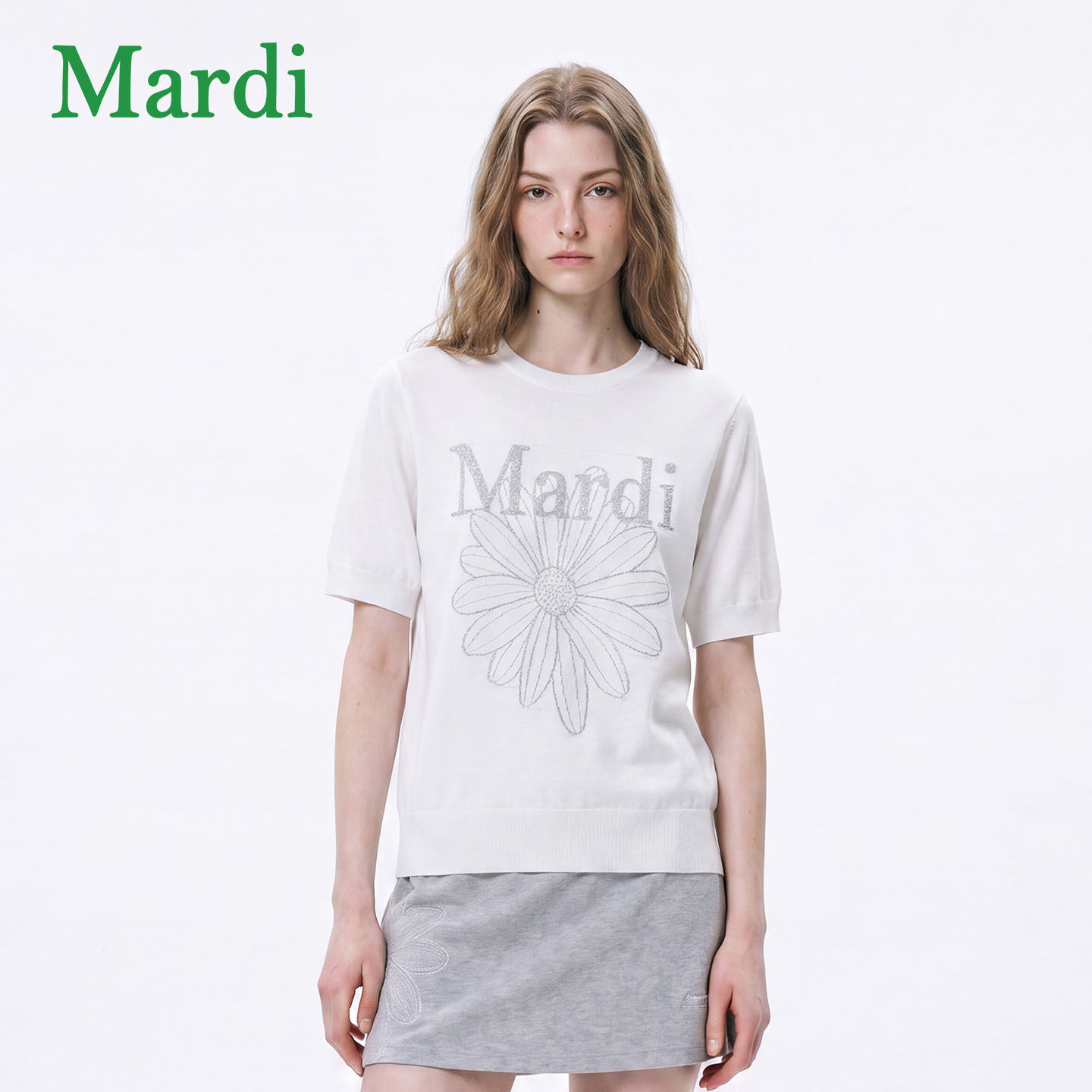 MARDI雏菊风白色短袖T恤女夏宽松显瘦圆领针织上衣花朵印花休闲风