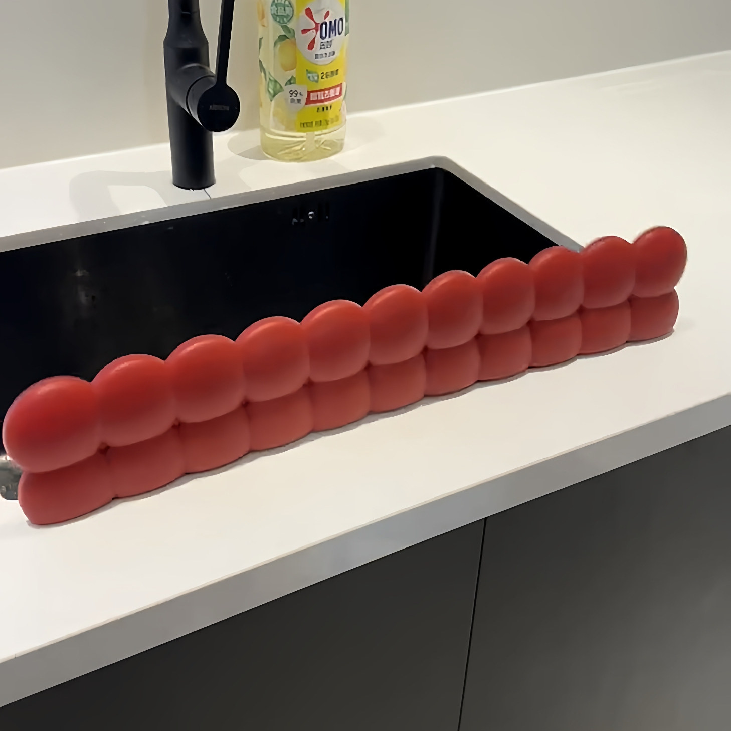 日系洗碗槽挡水板硅胶吸盘式防溅水卫生间洗漱台洗脸盆边缘挡水条,淘宝优惠券,粉丝福利购,淘宝优惠卷