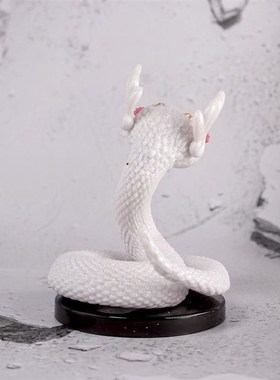 斗破苍穹手办摆件可爱七彩吞天蟒小彩夜光斗破苍穹汽车摆件玩具蛇