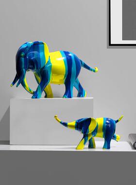 现代高端艺术马摆件创意轻奢客厅电视柜玄关酒柜家居装饰乔迁礼物