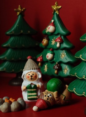 小小可爱圣诞树主题场景小羊小猫雪人桌面装饰圣诞节公仔治愈礼物