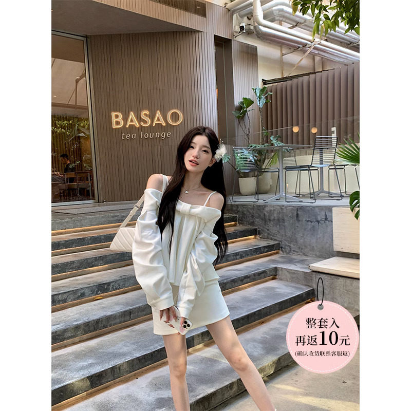 YYW汪澜的妹妹  千金下午茶 白色蝴蝶结露肩衬衫上衣半身裙套装女,淘宝优惠券,粉丝福利购,淘宝优惠卷