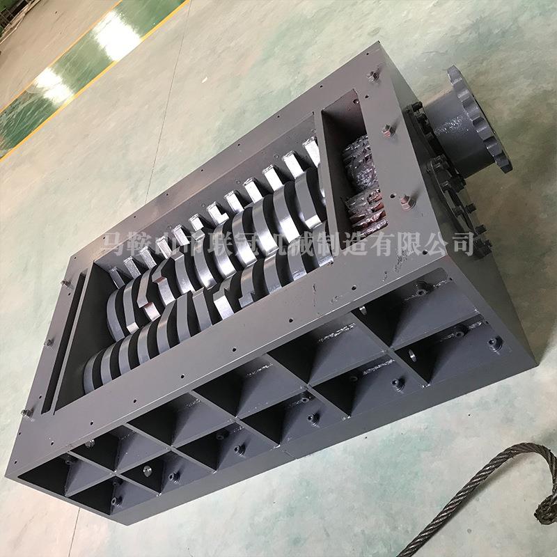Double-shaft shredder chassis scrap metal electronic waste plastic machine assembly solid waste treatment efficient crushing