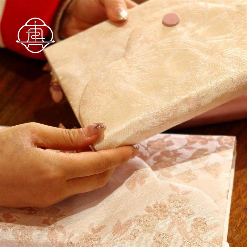 真我 粉韵花窗三折 中式文艺手工手账手帐本布书衣日记A5A6笔记本 - 图0