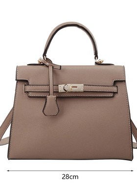 样板房间女士衣帽间包包摆件衣柜展厅陈列包设计款软装饰品手提包