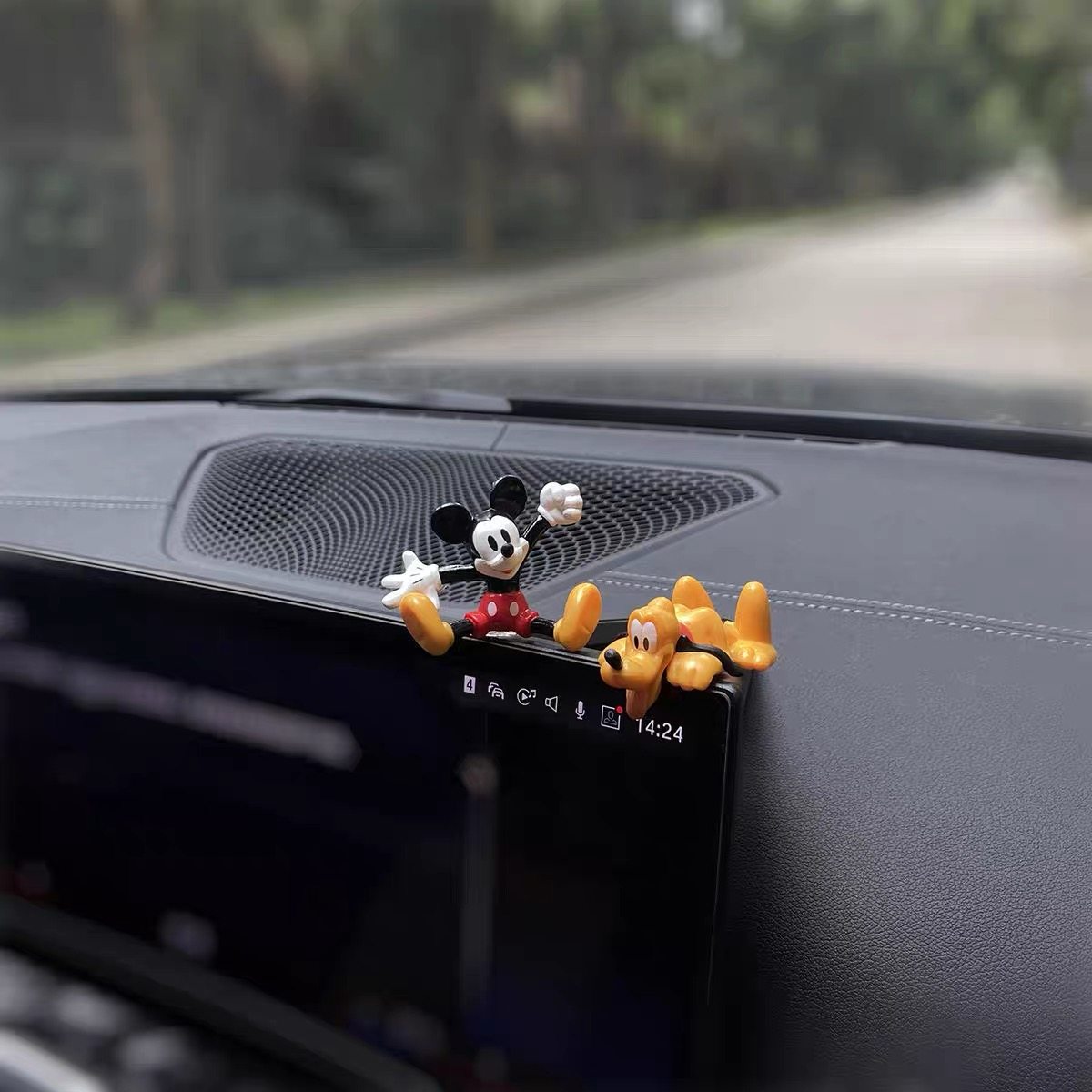 可爱米奇治愈系车内饰品摆件汽车用品女生2024新款解压中控台车载,淘宝优惠券,粉丝福利购,淘宝优惠卷