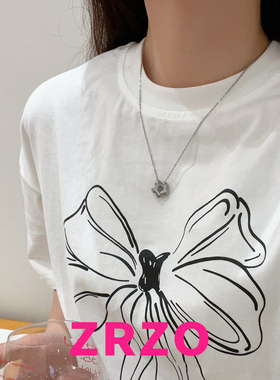 ZRZO银色立体花朵爱心项链