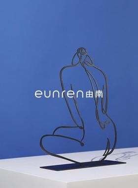 现代极简抽象铁艺线 线条人物艺术摆件网红民宿家居桌面高级感装