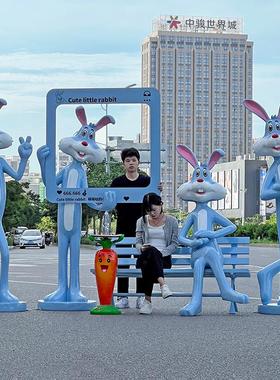 户外兔子大摆件卡通雕塑玻璃钢网红打卡商场售楼装饰美陈小品景观