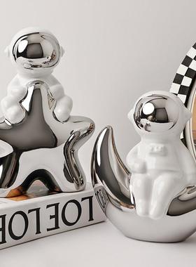 轻奢创意宇航员摆件客厅玄关现代家居电视柜太空人摆设酒柜装饰品