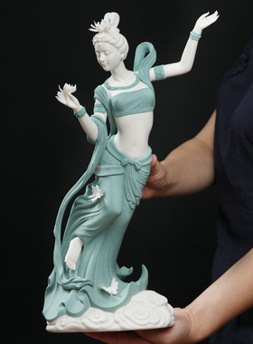 东方泥土 蝶恋摆件陶瓷人物美女雕塑工艺品客厅酒柜电视柜装饰品