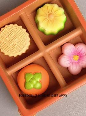 无聊了，来一盒中式糕点心治愈心情电脑桌面日式工位办公桌小摆件