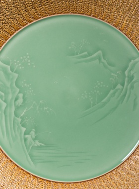 青瓷釉下彩手工陶瓷跳刀山水摆件