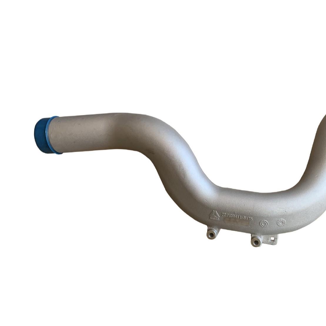 跨境直供重汽国五国六曼发动机201V09411-0670中冷前进气管 - 图1