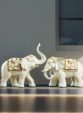 摆件家居装饰工艺品招财大象现代轻奢礼物酒柜金色树脂办公室摆设