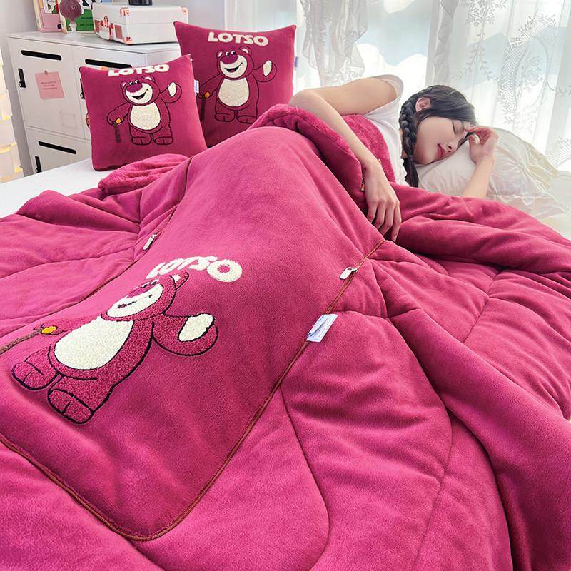 草莓熊加厚折叠抱枕被子两用汽车靠垫枕头被办公室沙发午睡空调被,淘宝优惠券,粉丝福利购,淘宝优惠卷