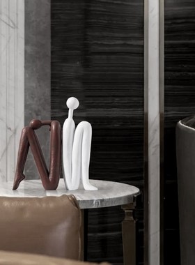 现代创意抽象人物书档摆件样板间书房卧室客厅玄关桌面装饰品