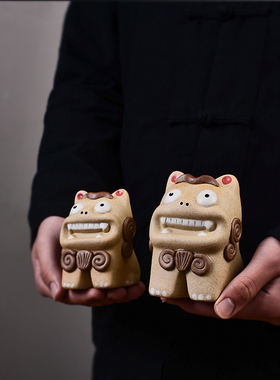 镇宅石狮子可爱陶瓷桌面摆件家居饰品创意招财开业礼品客厅装饰