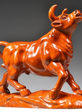梨实木质雕刻牛动物生肖牛气冲天红木家居吉祥物装饰工艺品
