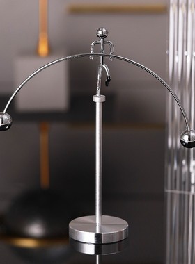 新款铁人骑摩托车小铁人铁艺平衡摆减压玩具桌上不倒翁创意摆件