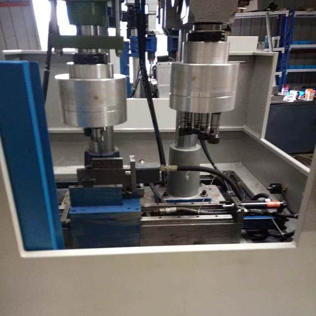 Multi-axis drilling tapping machine automatic drilling drilling machine drilling tapping combination machine tool