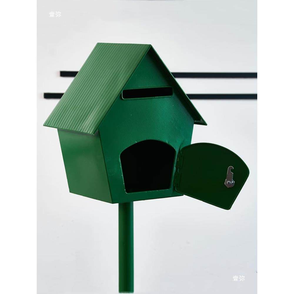 网红铁艺房子信箱报箱意见箱复古欧式立式邮筒软装饰落地摆件道具,淘宝优惠券,粉丝福利购,淘宝优惠卷