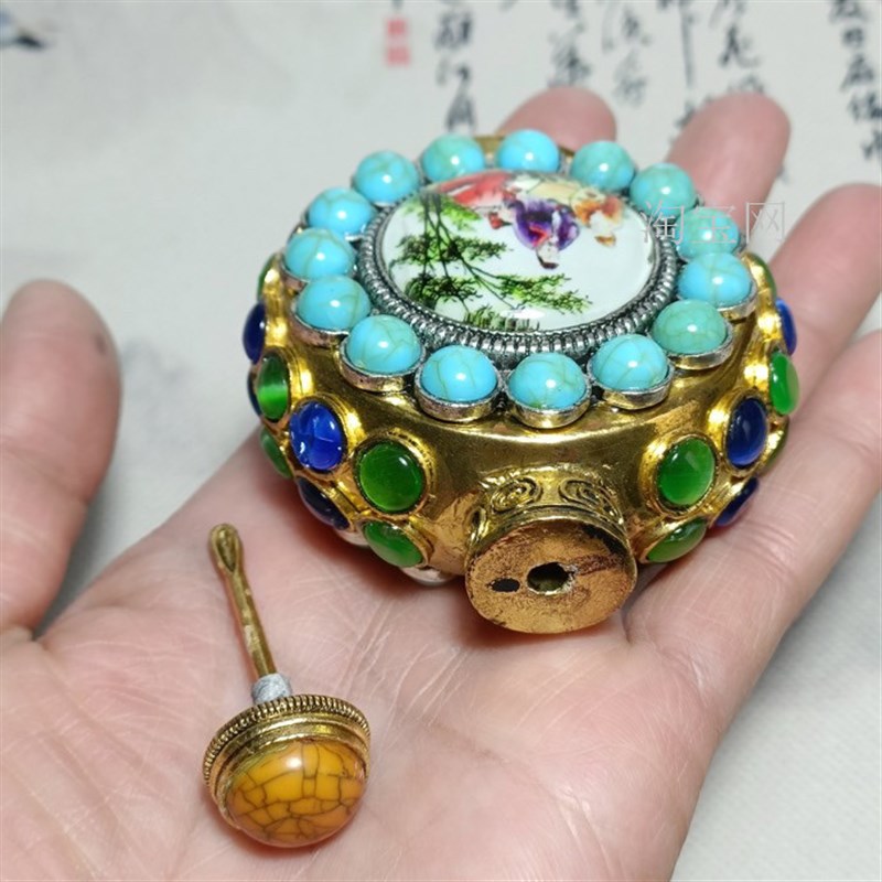 Internally painted snuff bottles, featured handicraft gifts, living room decorations, antiques, antiques, antique copper snuff bottles, gifts