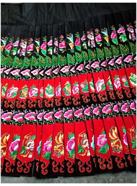 仿苗绣手工老绣片机绣绣片裙子飘带绣布绣面一整裙子有25条飘带